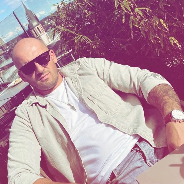 Profile Picture of robert_tuse (@robert_tuse) on Tiktok