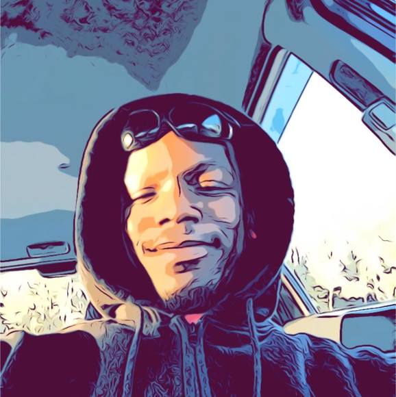 Profile Picture of Darrell Tucker (@darrellt32) on Poshmark
