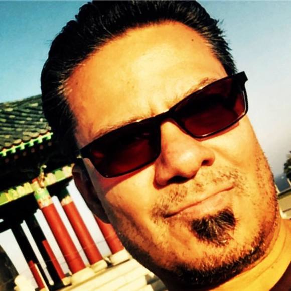 Profile Picture of Darren Rodriguez (@darren_r) on Poshmark