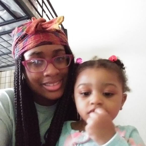 Profile Picture of Karleena Warren-mcclain (@karleenaw) on Poshmark