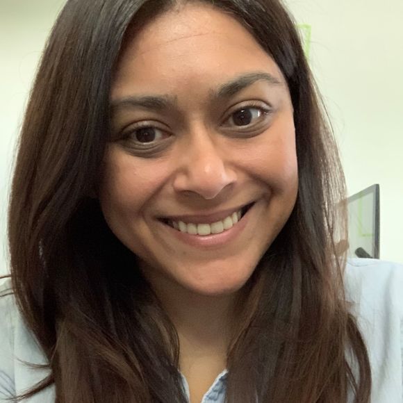 Profile Picture of Michelle Patel (@mp0211) on Poshmark
