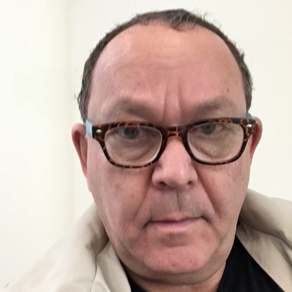 Profile Picture of Jason Amirmajdi (@jasonamirmajdi) on Poshmark