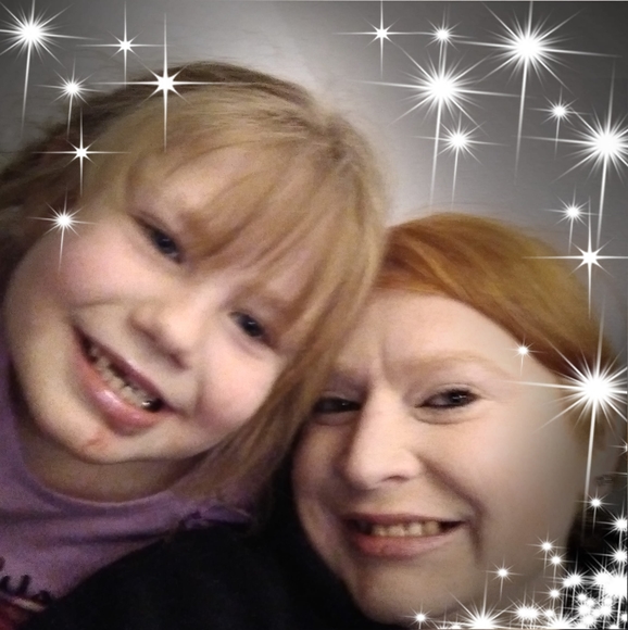 Profile Picture of Manda Mudge (@mandamudge) on Poshmark