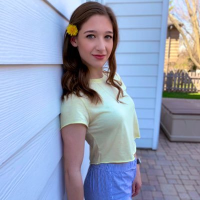Profile Picture of Emily Chiarello (@emilycheerio) on Twitter