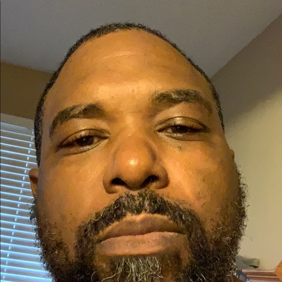 Profile Picture of Kevin Peppers (@kevin_peppers) on Poshmark