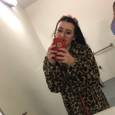 Profile Picture of Alexandra Grace (@alexandraguild) on Twitter