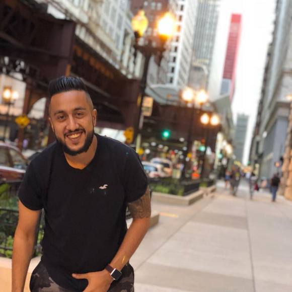 Profile Picture of Jawad Almusa (@jawad_m25) on Poshmark