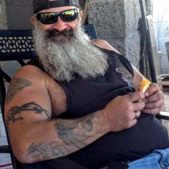 Profile Picture of Robert Davidson (@bobgnarlie) on Poshmark