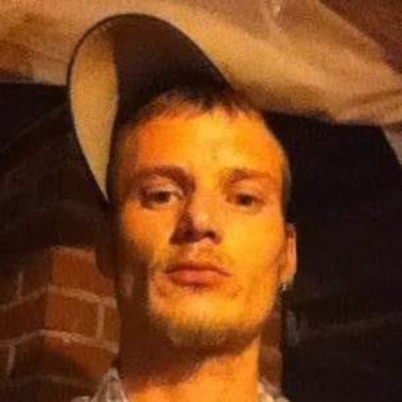 Josh Philpott - Poshmark Profile Picture of Josh Philpott (@joshphilpott) on Poshmark