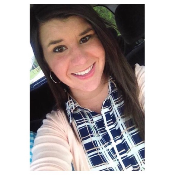 Profile Picture of Ciara Chittum (@quinton1992) on Poshmark