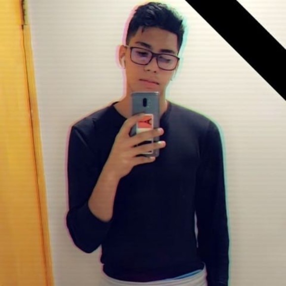 Profile Picture of Andy Zepeda (@andyzepeda703) on Poshmark