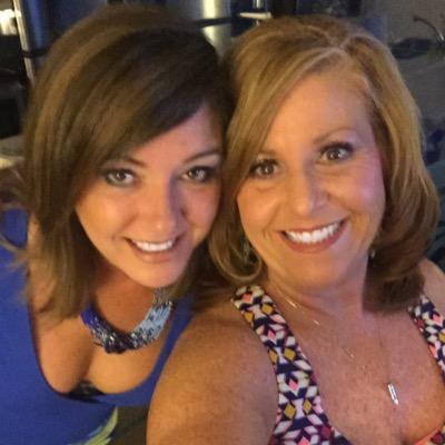 Profile Picture of Pam Abbott (@pammycakes66) on Twitter