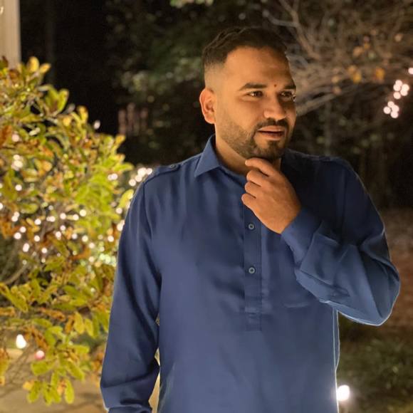 Profile Picture of Manish Gandhi (@manishgandhi) on Poshmark