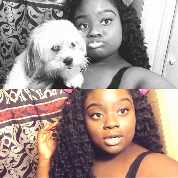 Profile Picture of Nicole Treadwell (@zariama) on Poshmark