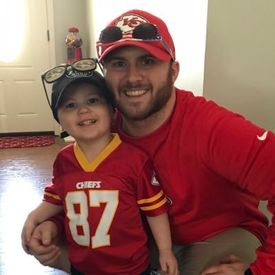 Profile Picture of Steven Casey (@PapaSteve523) on Twitter