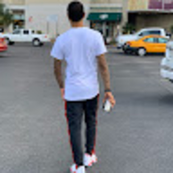Profile Picture of Joshua Kidd (@kiddjoshua1991) on Poshmark