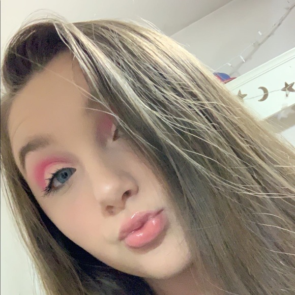 Profile Picture of Grace Herigodt (@gherigodt) on Poshmark