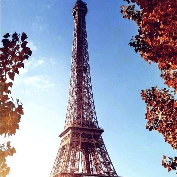 Profile Picture of Anastasia Kucera (@anastasiakucera) on Poshmark