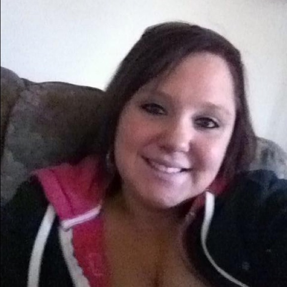 Profile Picture of Olivia Antcliff (@oantcliff) on Poshmark