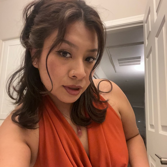 Profile Picture of Guadalupe Garcia resendiz (@guad04) on Poshmark