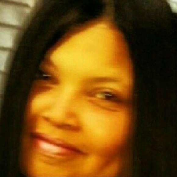 Profile Picture of Trellis Lallande (@trellisl44) on Poshmark