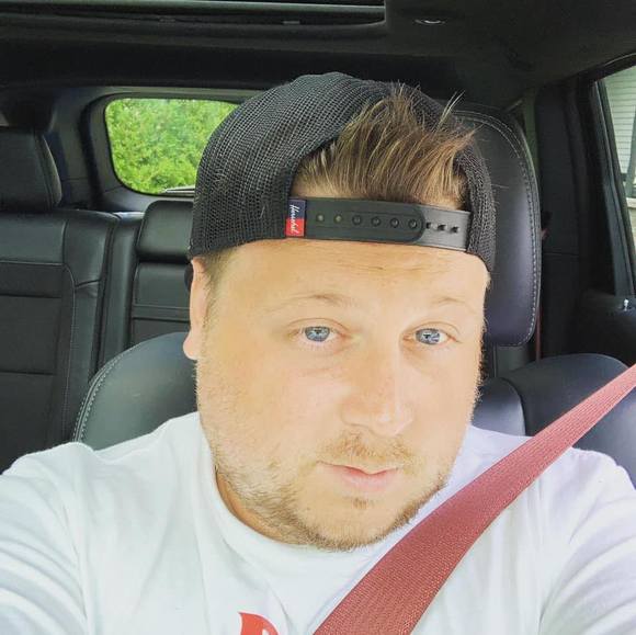 Profile Picture of Nicholas Bernier (@sk8_punk_jesus) on Poshmark