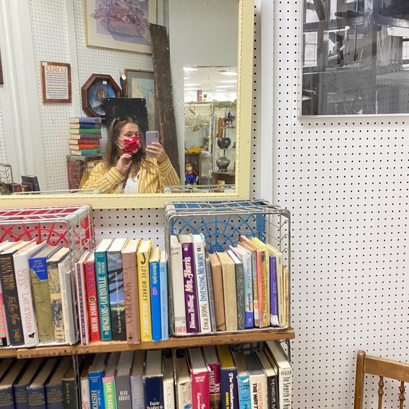 Profile Picture of Jillian Gillespie (@jilliang91) on Poshmark