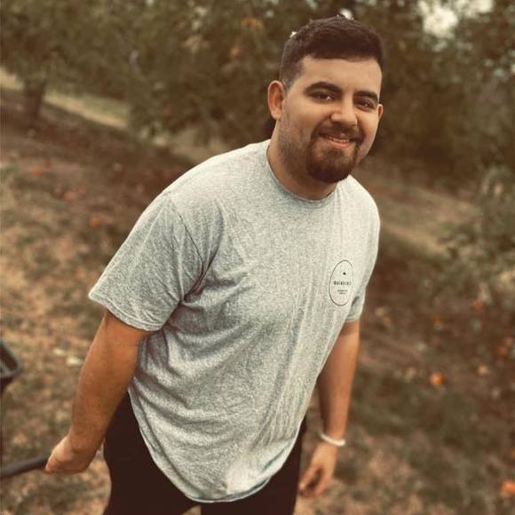 Profile Picture of Phillip Silva (@phillipsilva1) on Poshmark