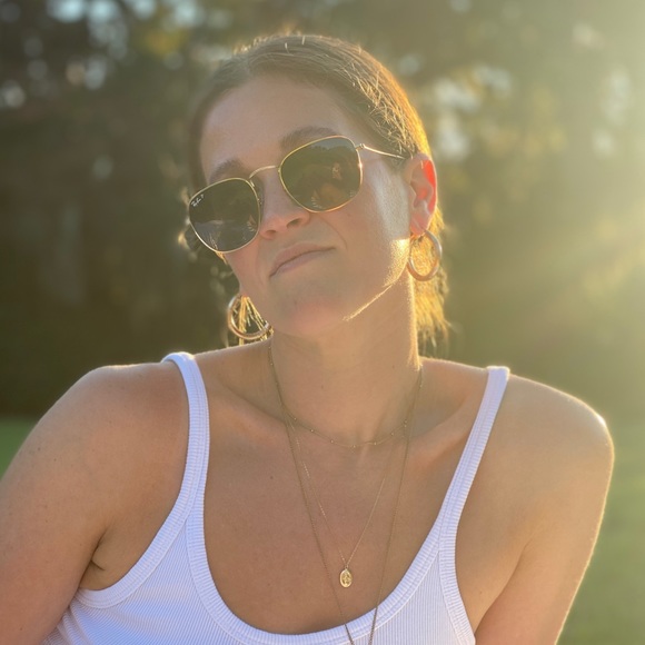 Profile Picture of Taylor Mockler (@taylor_mockler) on Poshmark