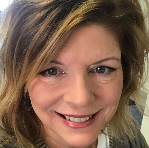 Rita Cyrulik - Poshmark Profile Picture of Rita Cyrulik (@ritacyrulik) on Poshmark