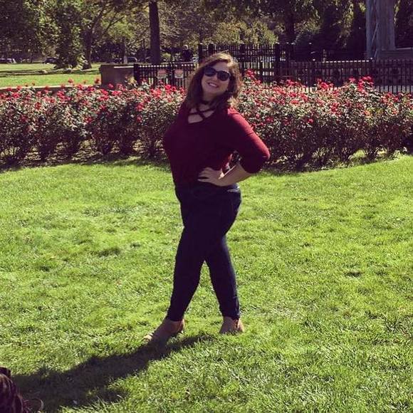 Profile Picture of Alexandra Engelson (@aengel6) on Poshmark