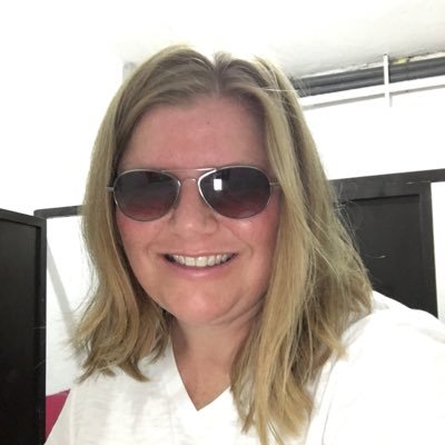 Profile Picture of Jodi Schaefer (@Schaef15) on Twitter