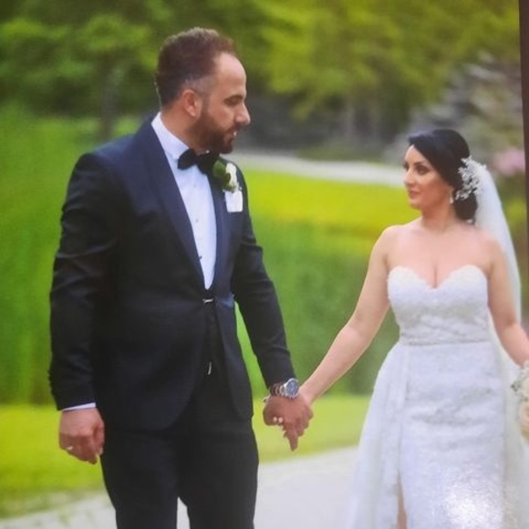 Profile Picture of Veyan Shamoon (@vevyanshamon81) on Poshmark