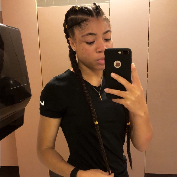 Profile Picture of Leatrice Brown (@lee5110) on Poshmark