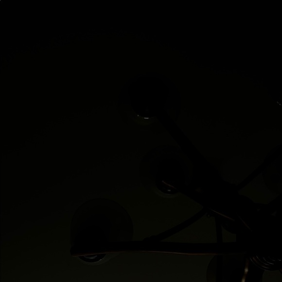 Profile Picture of Farida Alakozai (@faridaalakozai) on Poshmark