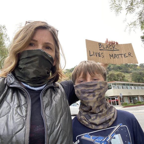 Profile Picture of Colleen Mullowney (@ccmullowney) on Poshmark