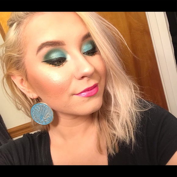 Profile Picture of Sandra Maciak (@sandramaciak) on Poshmark