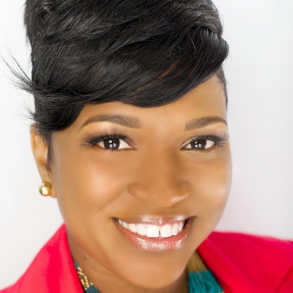 Profile Picture of Tonya Gantt (@missgantt82) on Poshmark