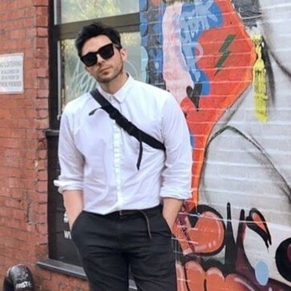Profile Picture of David Schembri (@davidschembri) on Poshmark