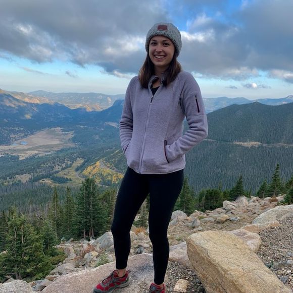 Profile Picture of Jenn Schneible (@j_schneible) on Poshmark