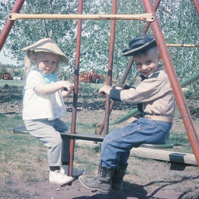 Profile Picture of Jennifer Herzog (@jenaherzog) on Twitter