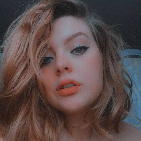 Profile Picture of Hope Lonnen (@spookiebabies21) on Poshmark