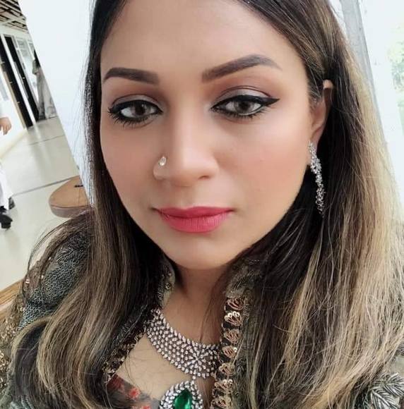 Profile Picture of Farz Farroque (@preema_farroque) on Poshmark