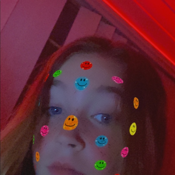 Profile Picture of Piper Jones (@piperrxse) on Poshmark