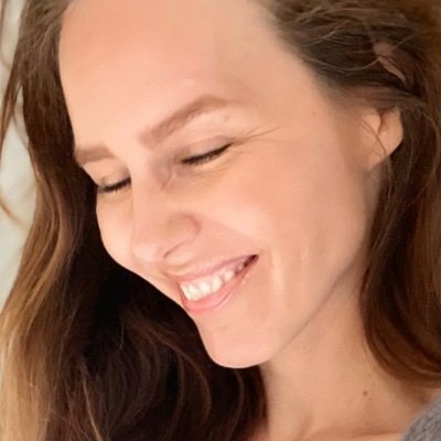 Profile Picture of Mia L Rasmussen (@MiaLRasmussen1) on Twitter
