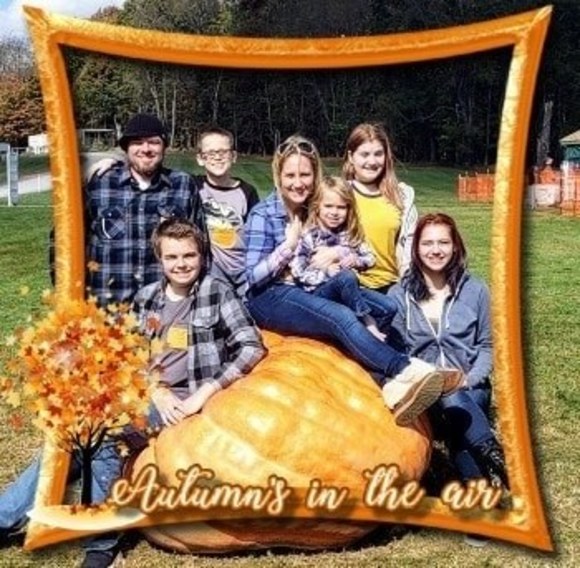 Sharon Barricella - Poshmark Profile Picture of Sharon Barricella (@barricella) on Poshmark