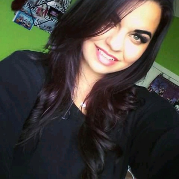 Automn Gussenbauer - Poshmark Profile Picture of Automn Gussenbauer (@automn_guss) on Poshmark