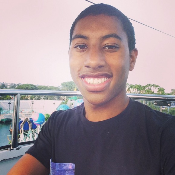 Profile Picture of Keith Walker (@kjwalker1995) on Poshmark