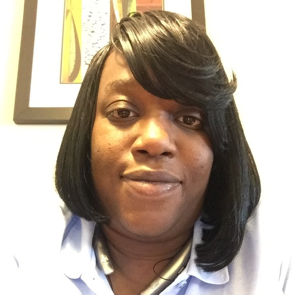 Profile Picture of Hazel Parker (@sherray513) on Poshmark