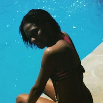 Profile Picture of Katherine (@CosmeChala) on Twitter